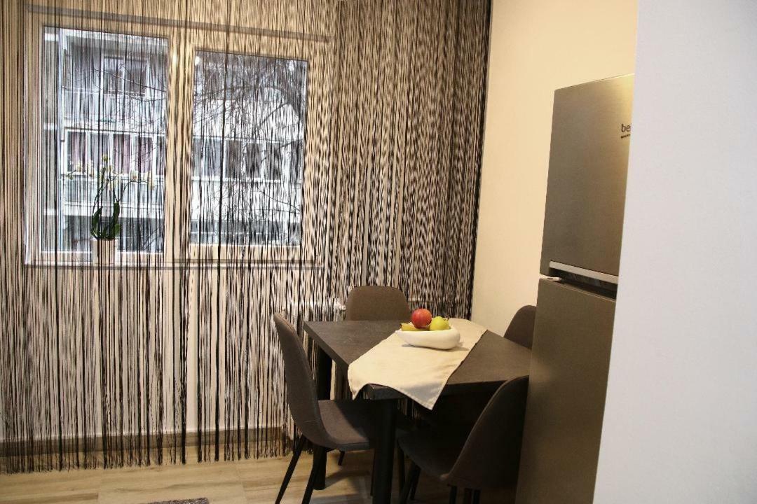 Tania Apartament Oradea Eksteriør billede