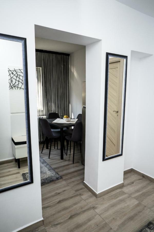 Tania Apartament Oradea Eksteriør billede