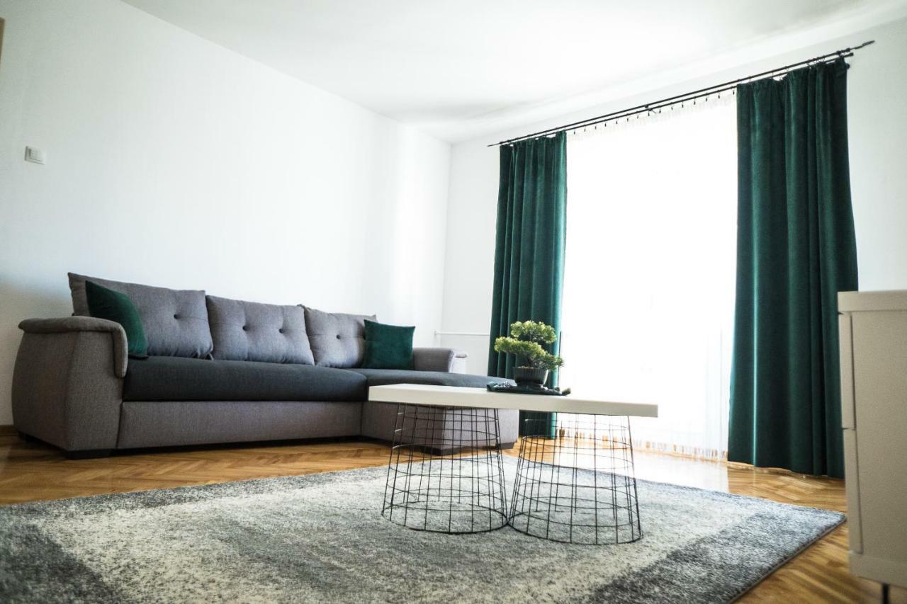 Tania Apartament Oradea Eksteriør billede