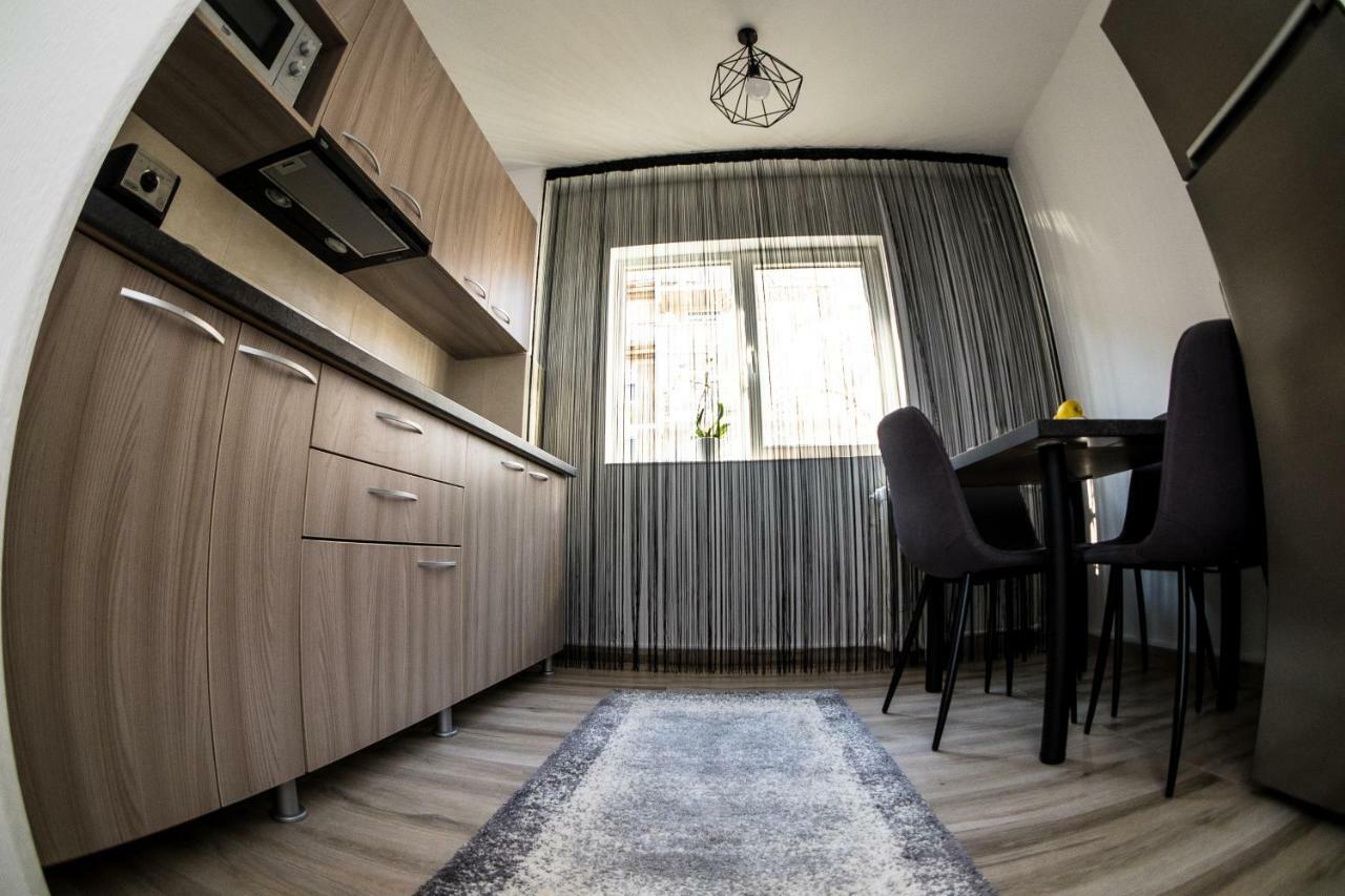 Tania Apartament Oradea Eksteriør billede